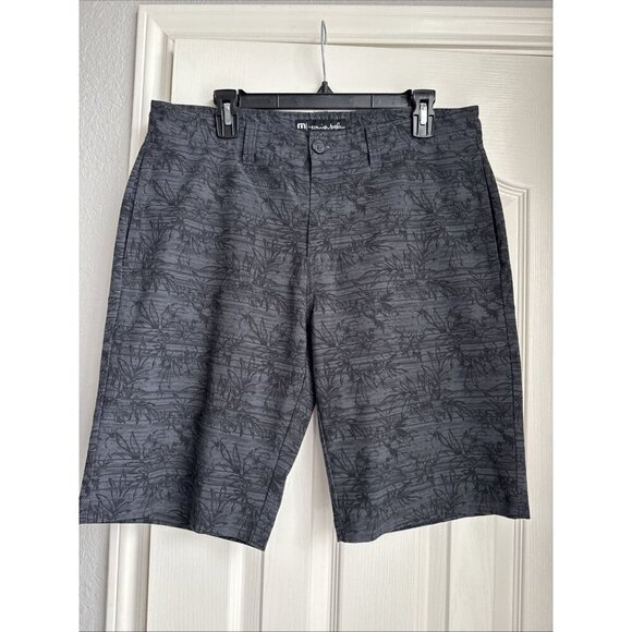 Travis Mathew Black Gray Floral Flat Front Chino Lightweight Size 34 Shorts - Picture 1 of 7